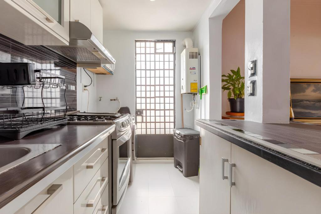 Ave Amsterdam 2br At Parque Mexico! *